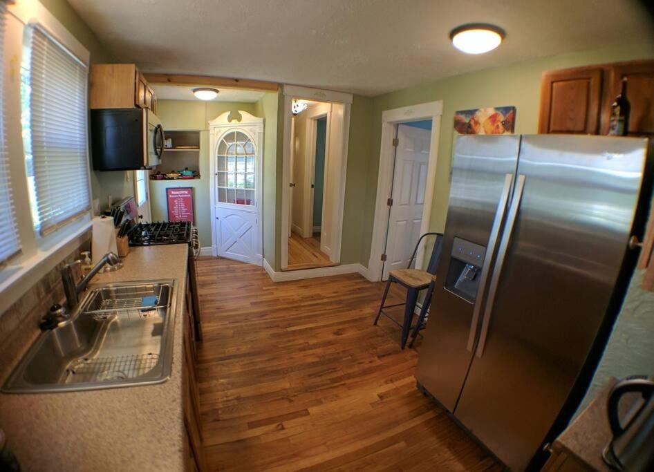 Harper Two Bedroom House In Historic 러블랜드 외부 사진